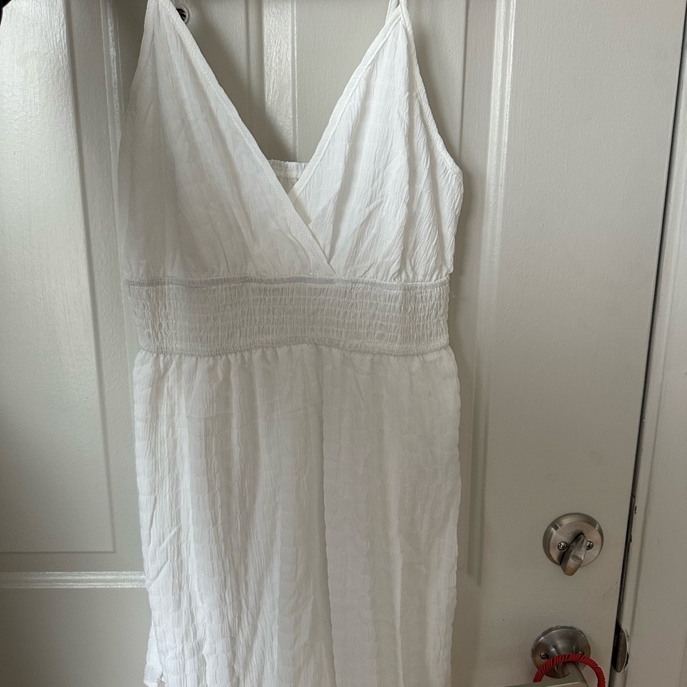 SHEIN White V-Neck Smocked Sundress with Adjustable Straps